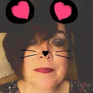 Meet your Posher, Teresa